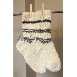 http://topslippers.co.uk/115-thickbox_default/sheep-wool-socks.jpg