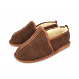 http://topslippers.co.uk/373-thickbox_default/sheepskin-slippes-moccasins-531.jpg